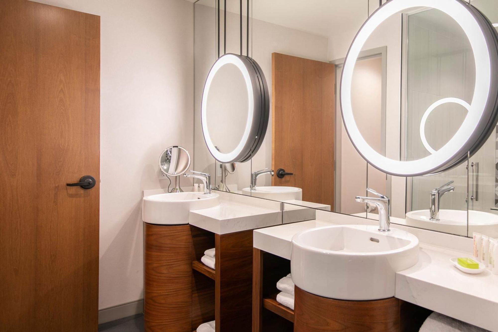 Le Meridien Pasadena 4*