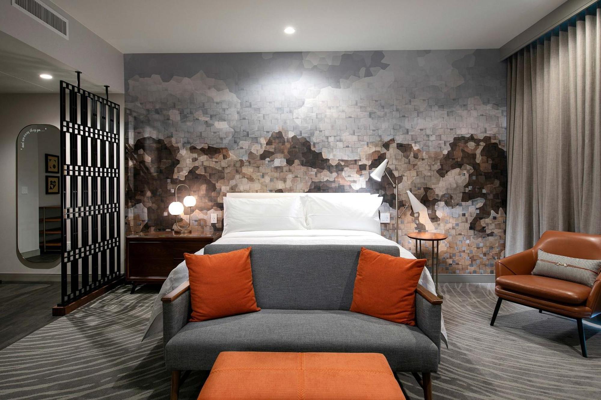 Le Meridien Pasadena Hotel