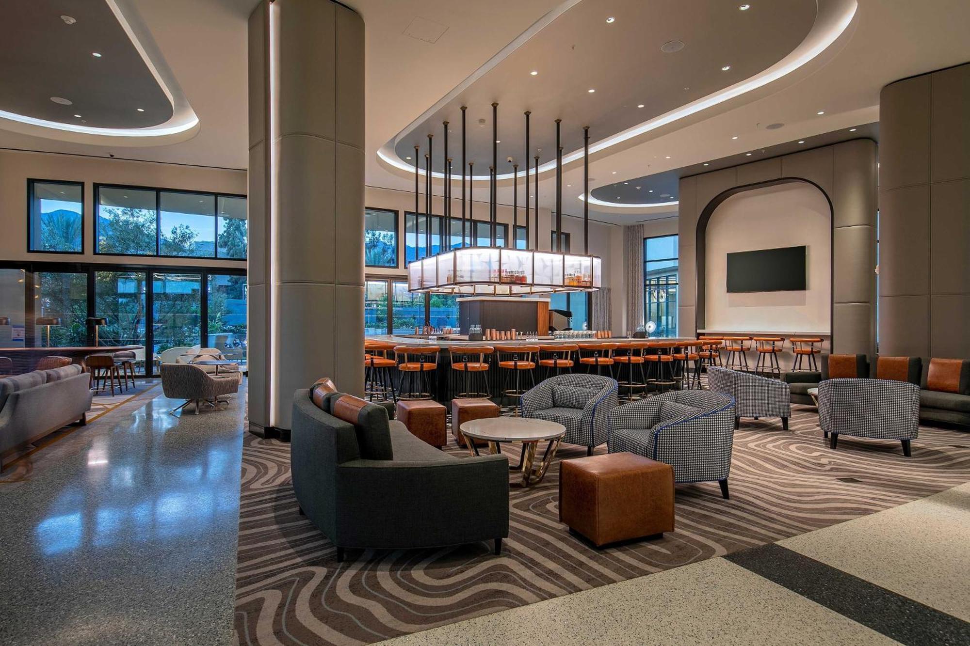 Le Meridien Pasadena Hotel
